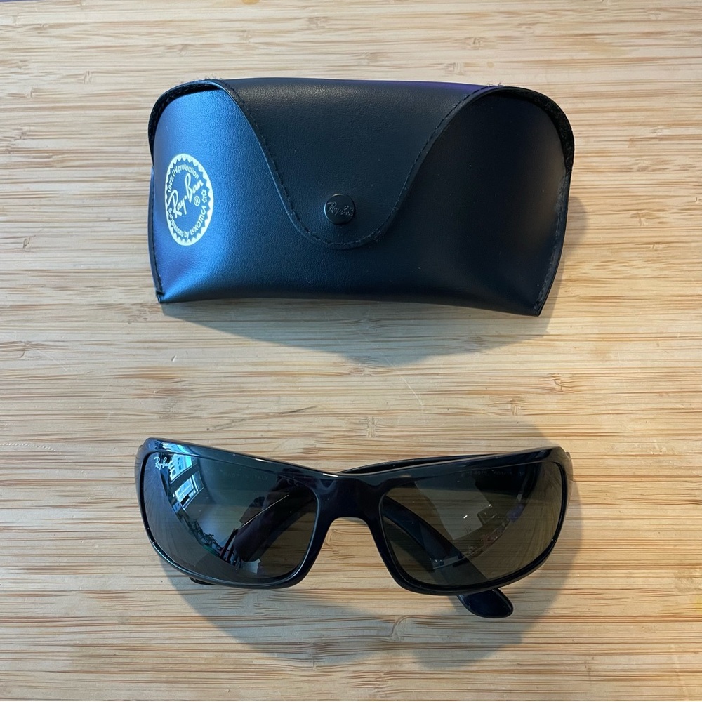 SOLD Ray-Ban RB4075 Polarized Sunglasses in Black